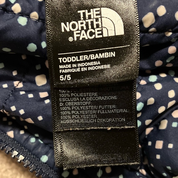 The North Face Mossbud Swirl Reversible Jacket, Navy/Cream - Size 5T (GUC) - Picture 5 of 14
